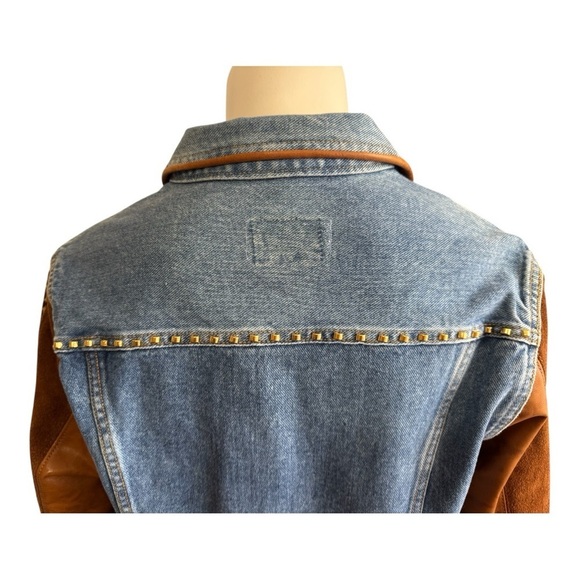 Cache Y2K Leopard Jean Jacket
- Suede Leather Denim - Women's Size Small NWT - Picture 8 of 15